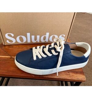 Soludos Ibiza Navy Blue Pebbled Leather Low Top Sneakers Womens 9